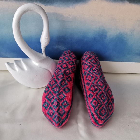 New Handmade slippers - Picture 3 of 3